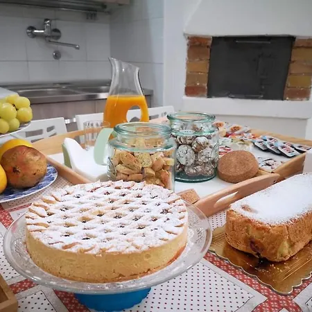 Konukevi Arco Antico 4*